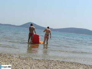 с яхты на пляж, а после в бассейн. Эскиз 43