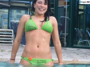 с яхты на пляж, а после в бассейн. Эскиз 54