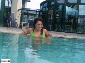 с яхты на пляж, а после в бассейн. Эскиз 56