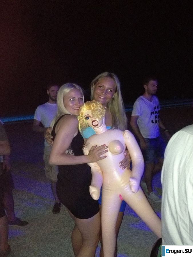 lecherous parties on the beach. Photo 13