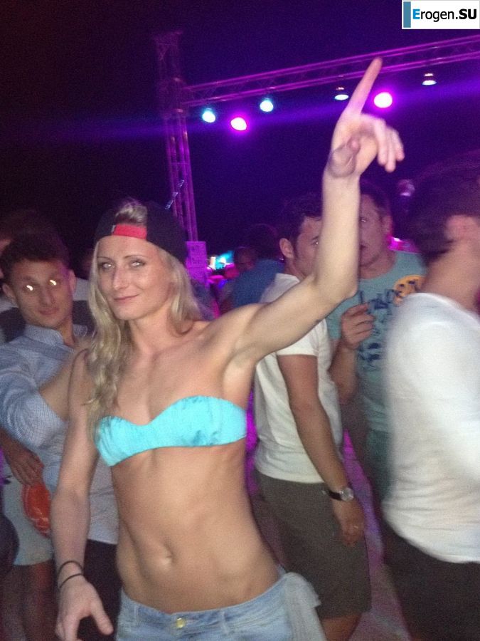 lecherous parties on the beach. Photo 18