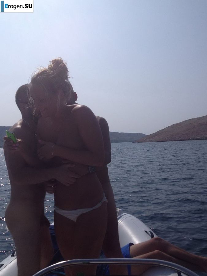 lecherous parties on the beach. Photo 32