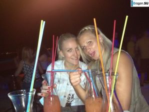 развратные вечеринки на пляже. Эскиз 2