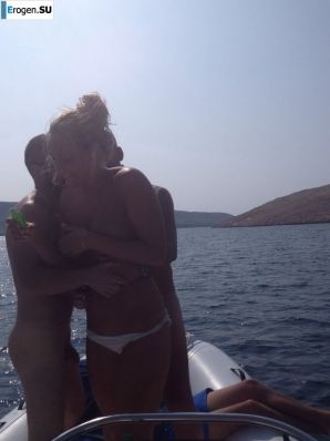 развратные вечеринки на пляже. Эскиз 32