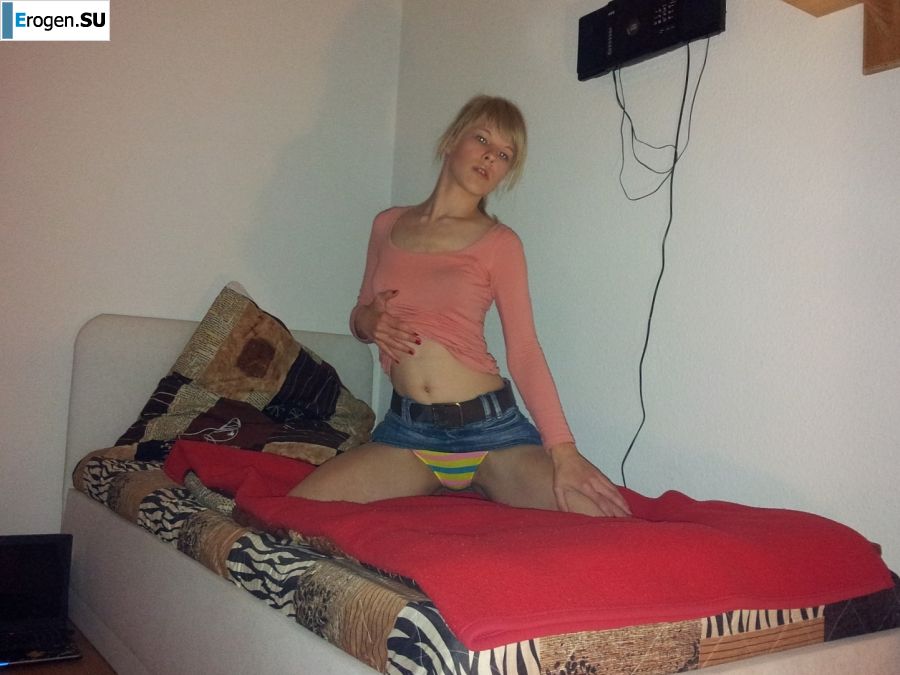 slightly underfucked blonde. Photo 38