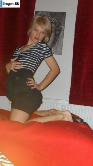 слегка недотраханная блонда. Эскиз 7