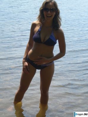 очаровательная девушка с родинкой на попке. Эскиз 13