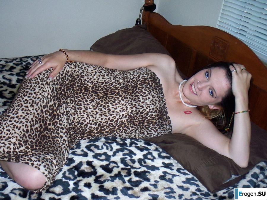 like a lot of leopards in the frame. Photo 1