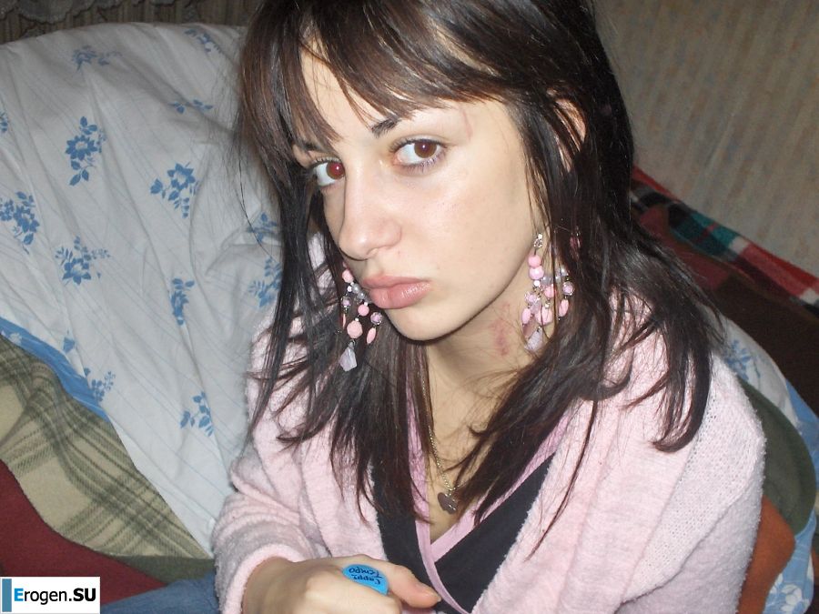 moody striptease without a single smile. Photo 36