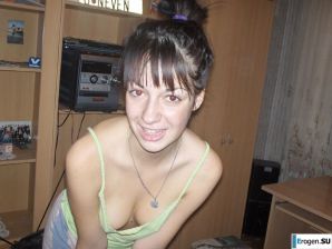 moody striptease without a single smile. Thumb 24