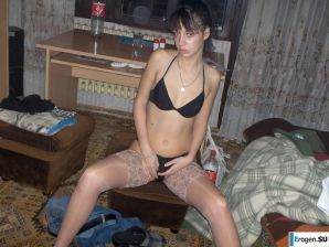 moody striptease without a single smile. Thumb 30