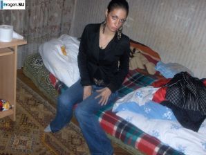 moody striptease without a single smile. Thumb 40