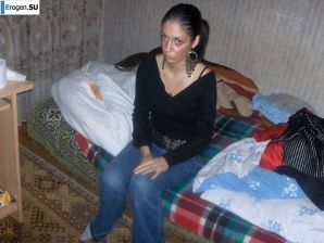 moody striptease without a single smile. Thumb 41