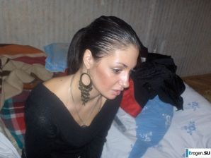 moody striptease without a single smile. Thumb 43