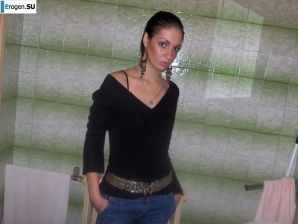 moody striptease without a single smile. Thumb 44