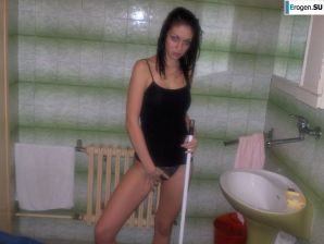 moody striptease without a single smile. Thumb 45