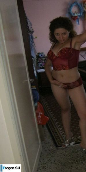 shy blush and curls. Thumb 13