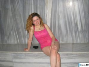 shy blush and curls. Thumb 6