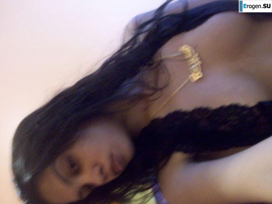 slim dark-skinned girl undresses. Photo 11