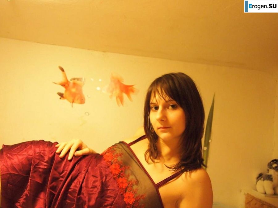 Sly fox with a playful look. Photo 35