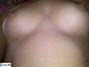 the woman was waiting for her prince. Thumb 34