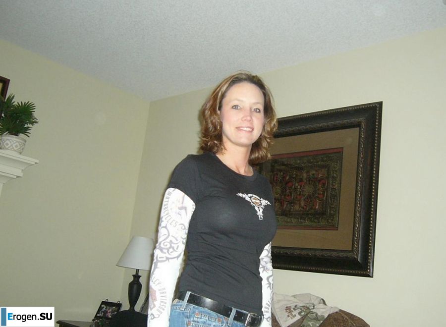 she is ecstatic from role-playing games. Photo 11