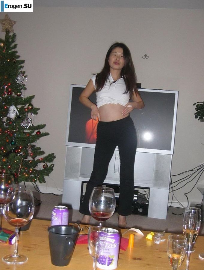 took off his Chinese woman. Photo 9