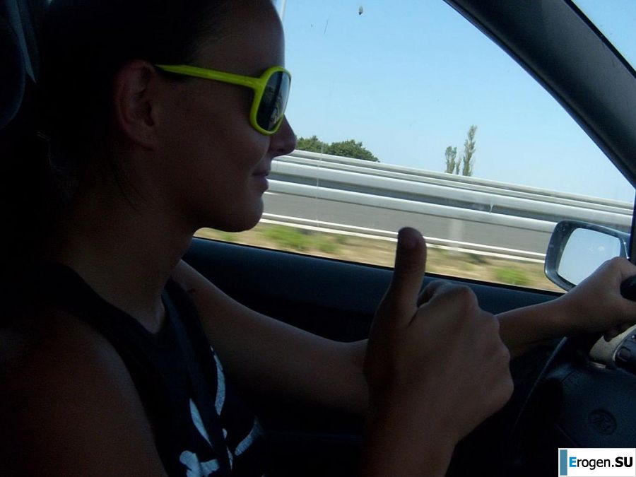 youth on a rocky shore. Photo 40