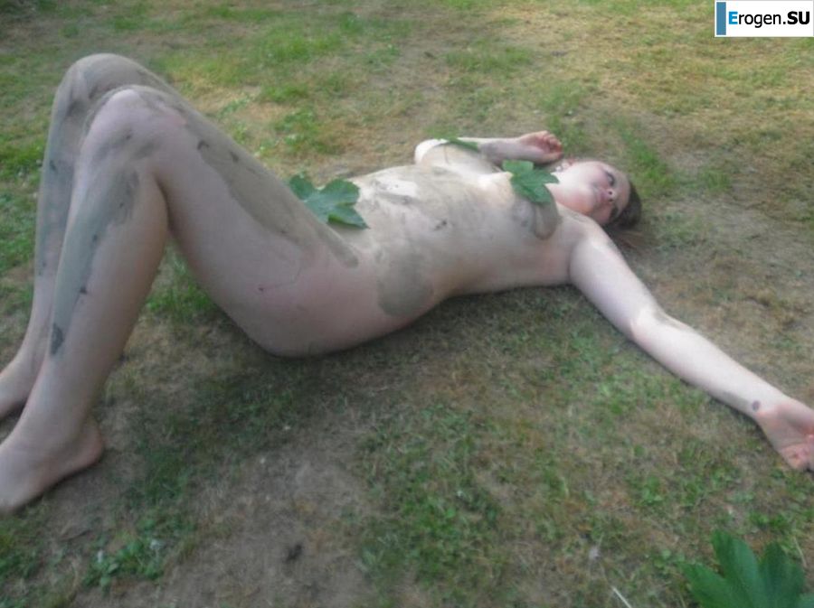 лезбиянки в палаточном лагере. Фото 16