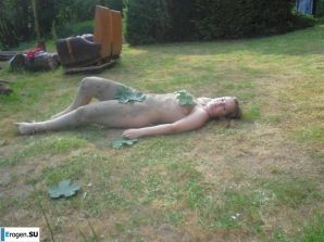 лезбиянки в палаточном лагере. Эскиз 29