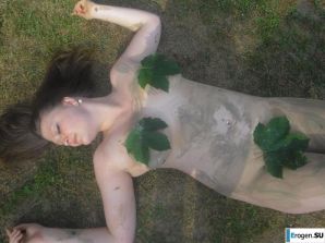 лезбиянки в палаточном лагере. Эскиз 35