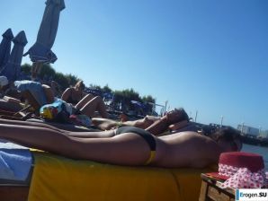 fun on a nudist beach. Thumb 41