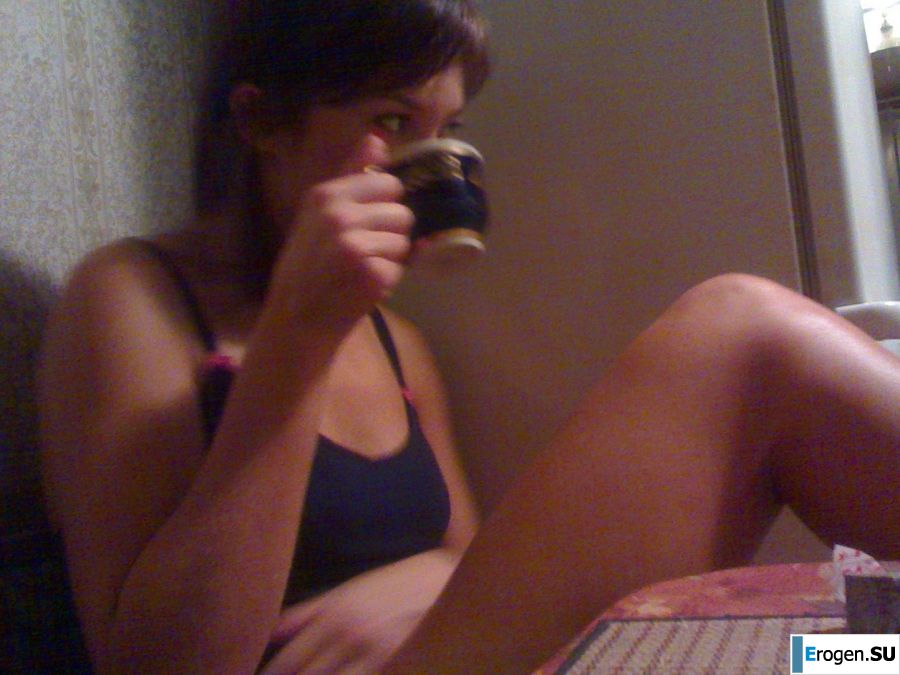 anxious husband catches his undressed wife on camera. Photo 21