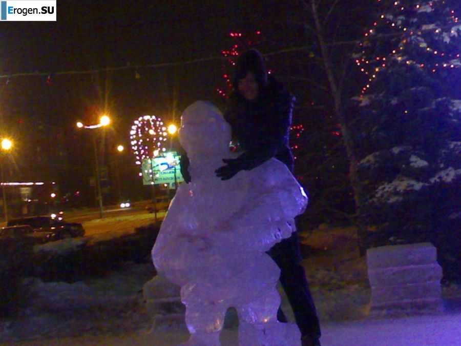 anxious husband catches his undressed wife on camera. Photo 36