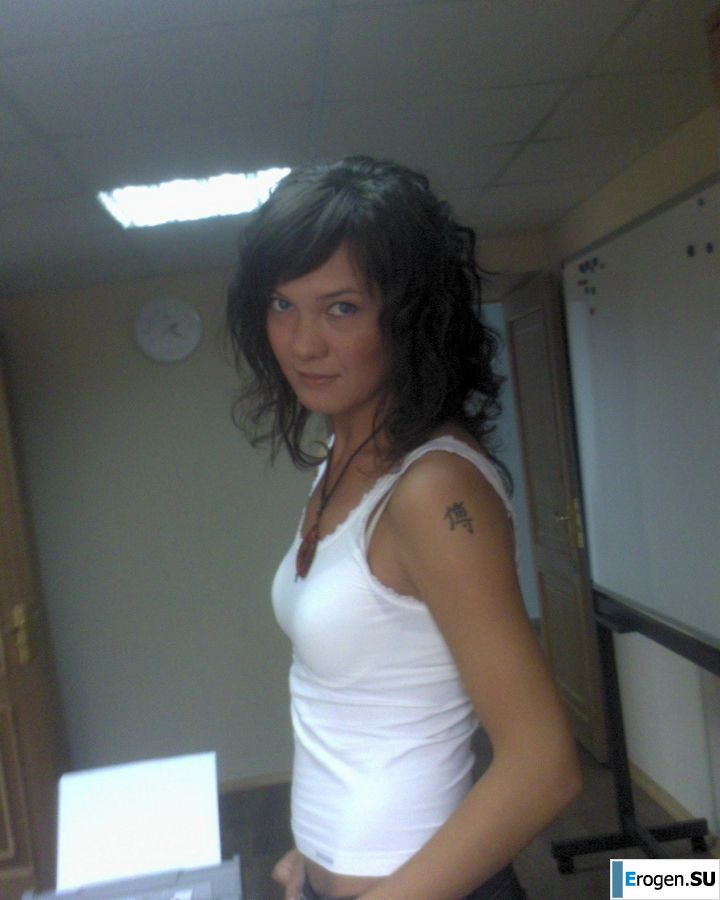 anxious husband catches his undressed wife on camera. Photo 38