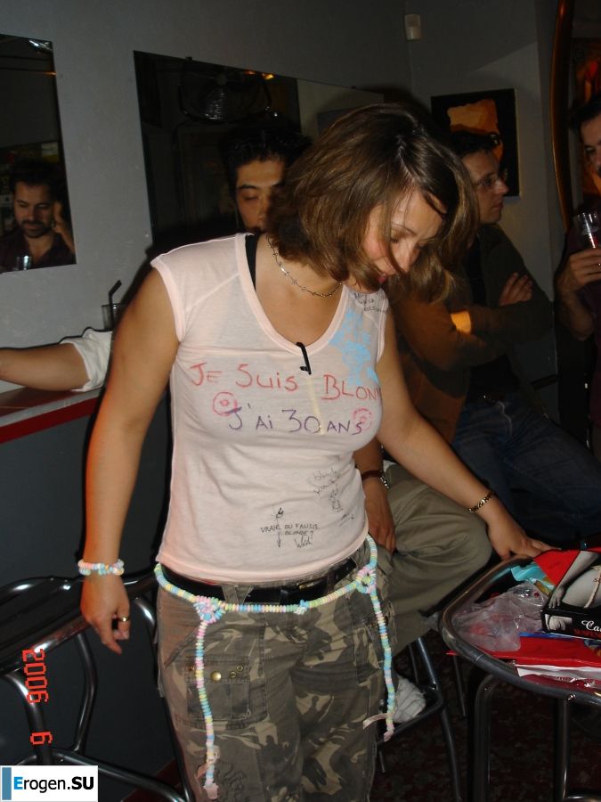 lit up her third breast size. Photo 5