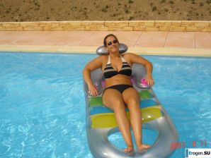 lit up her third breast size. Thumb 9