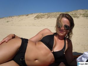 mischievous minx on the beach. Thumb 35