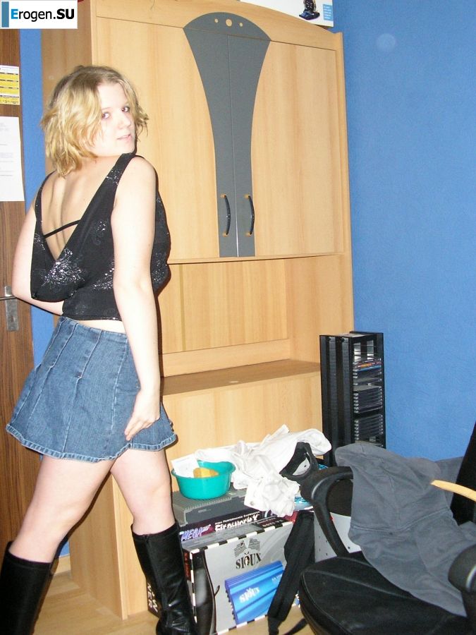 очередные самострелы недотраханной девушки. Фото 10