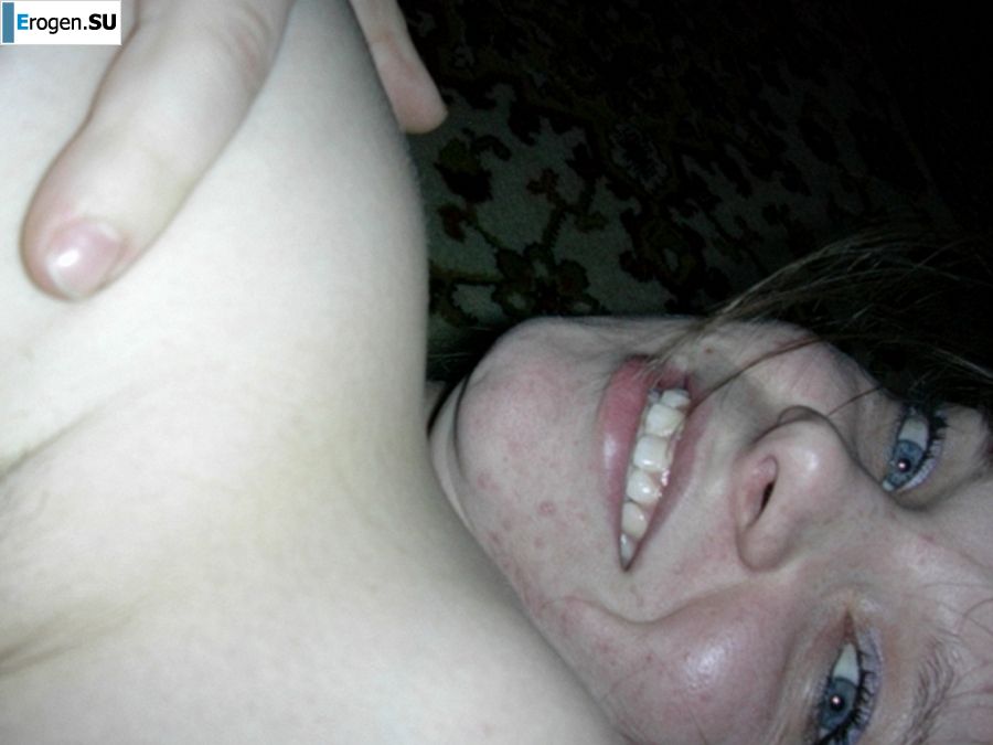 a young girl with her boyfriend frolics. Photo 34