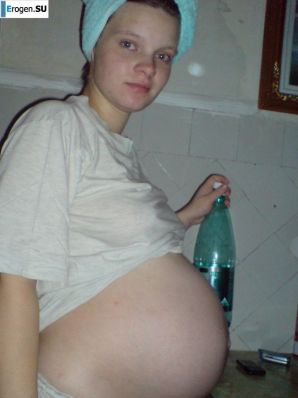 a young girl with her boyfriend frolics. Thumb 20