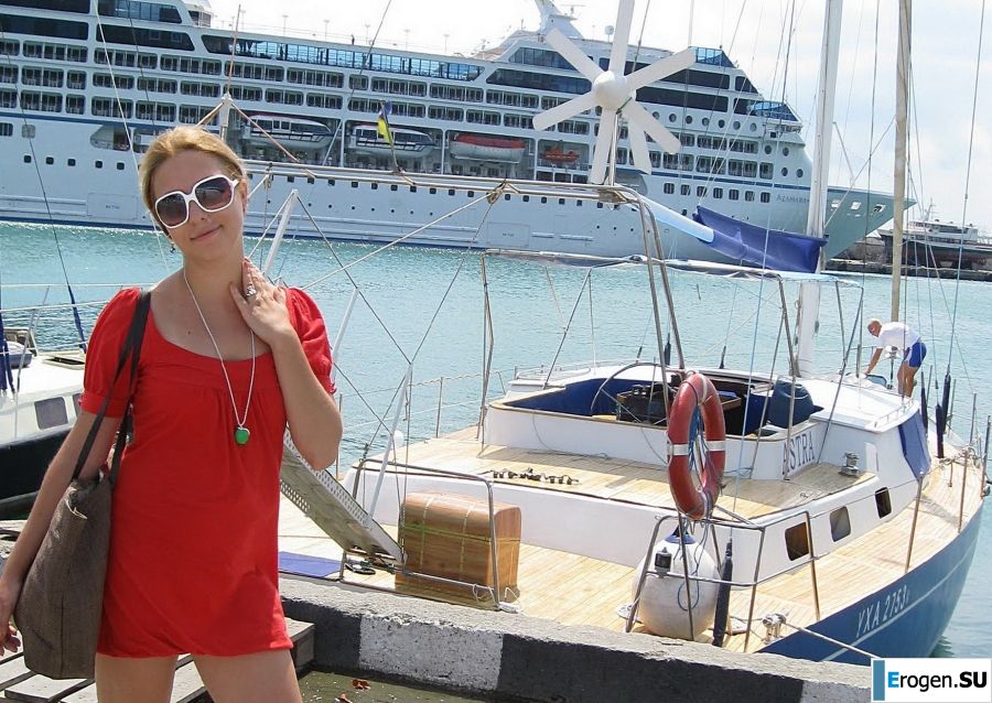 funny naked blonde. Photo 28