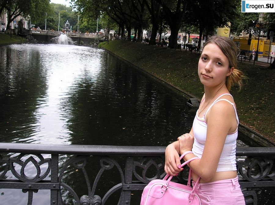 funny naked blonde. Photo 29