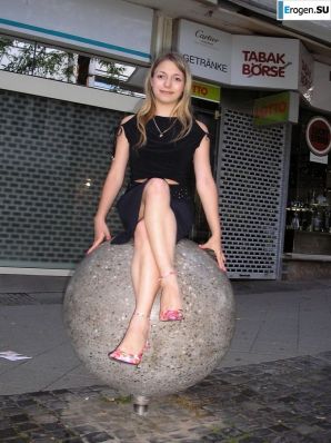 funny naked blonde. Thumb 36