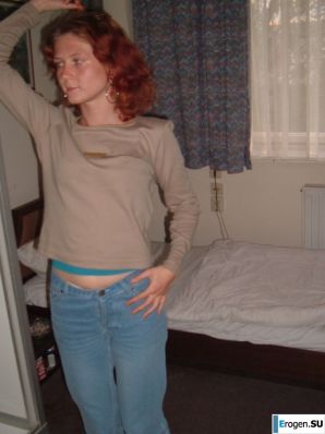 рыжая стройная бестия без нижнего белья. Эскиз 19