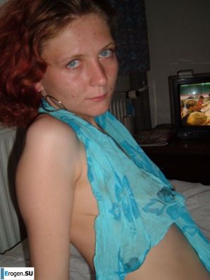 рыжая стройная бестия без нижнего белья. Эскиз 27