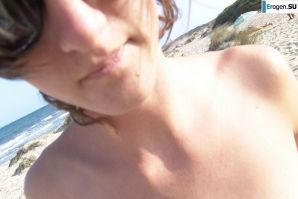 nudist on vacation with her boyfriend. Thumb 46