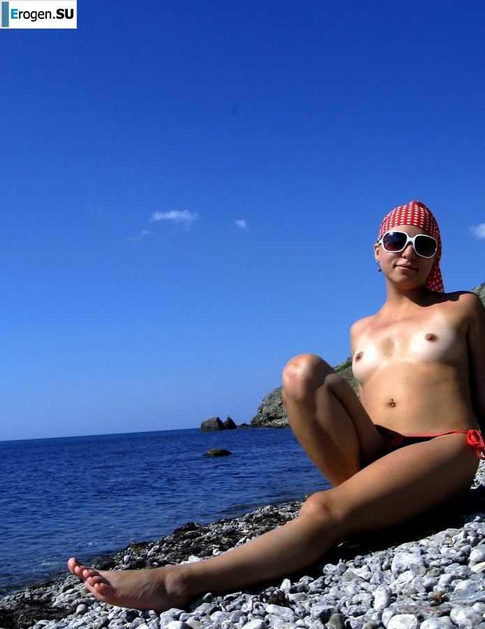 funny naked blonde. Part 2. Photo 23