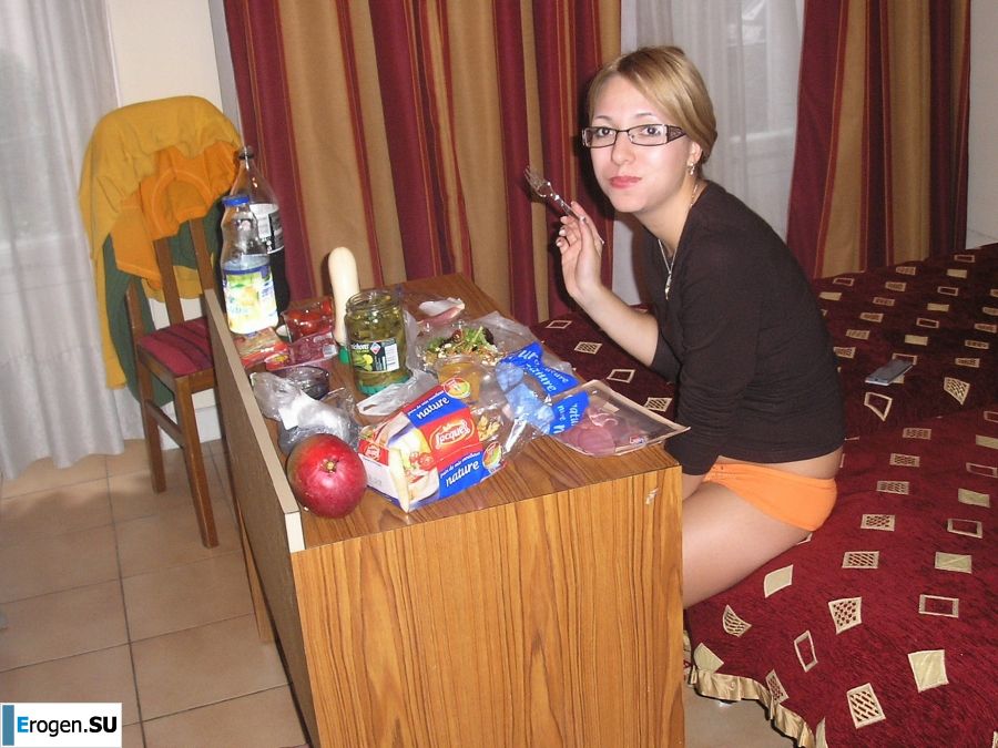 funny naked blonde. Part 2. Photo 29