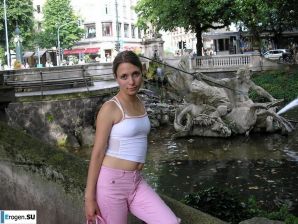 funny naked blonde. Part 2. Thumb 27